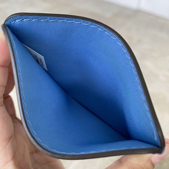 Last 1 ‼️Tory Burch T Monogram Contrast Embossed Leather Card Case 137135 - Picture 4 of 6